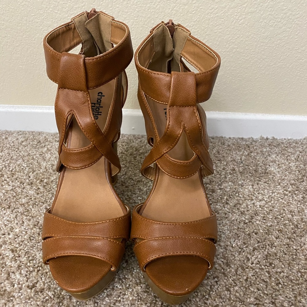 Size 8 brown heels